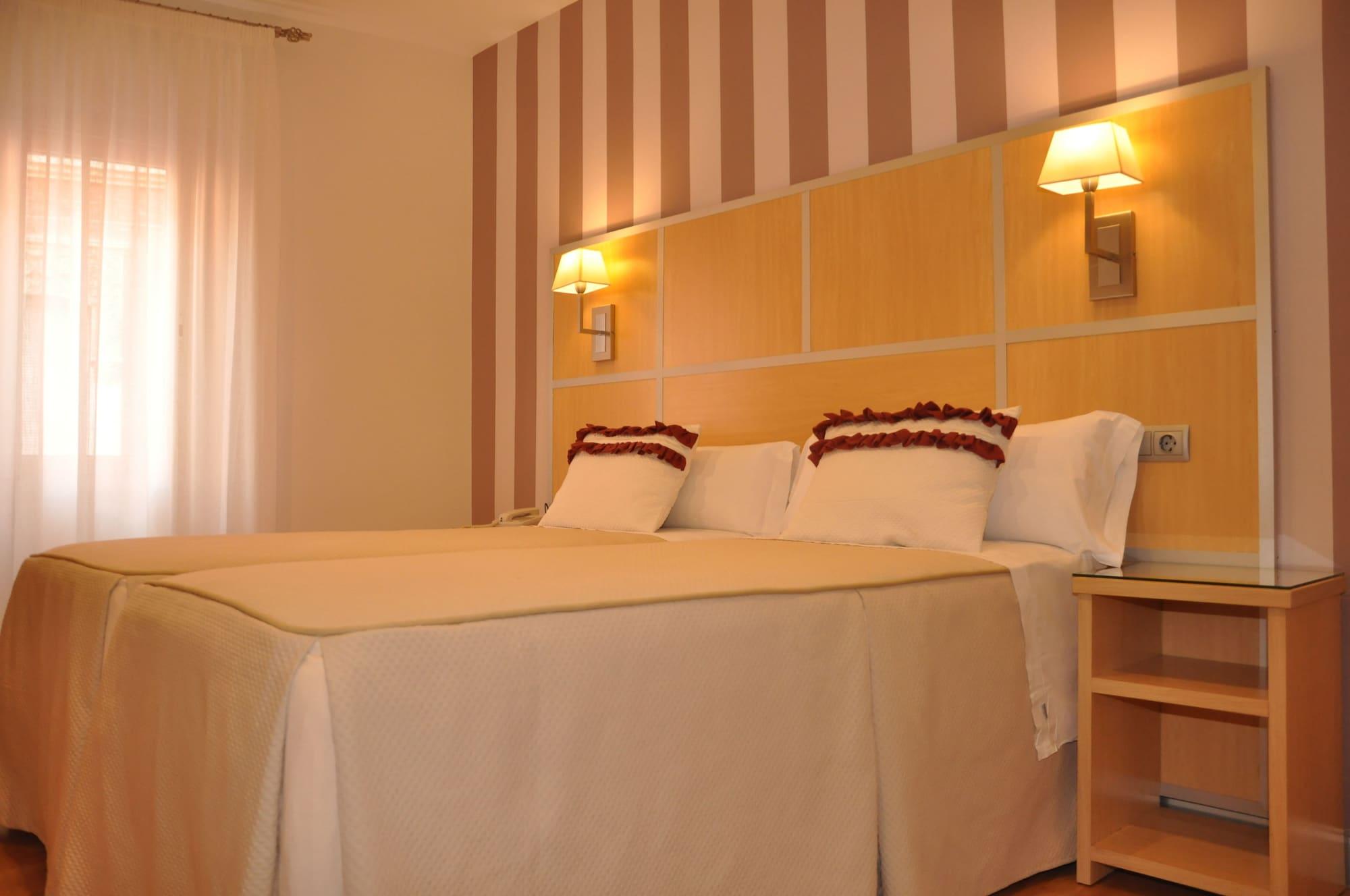 เซอร์โคเทล โฮเต็ล เซลู Hotel กอร์โดบา ภายนอก รูปภาพ