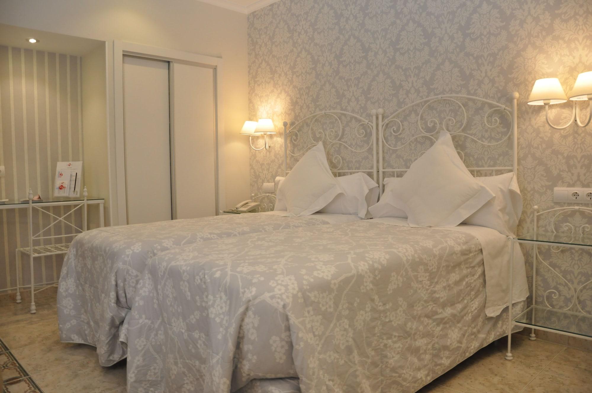 เซอร์โคเทล โฮเต็ล เซลู Hotel กอร์โดบา ภายนอก รูปภาพ