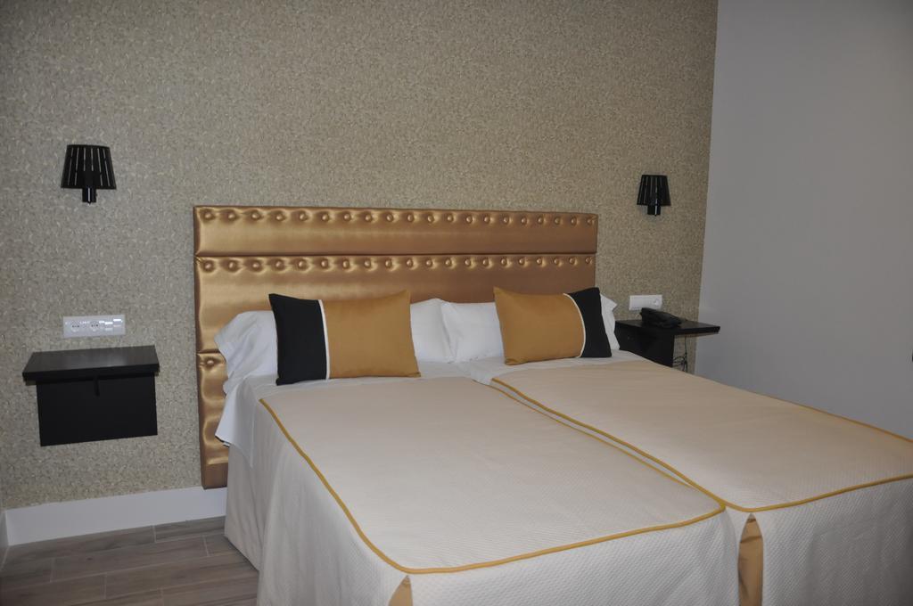 เซอร์โคเทล โฮเต็ล เซลู Hotel กอร์โดบา ภายนอก รูปภาพ