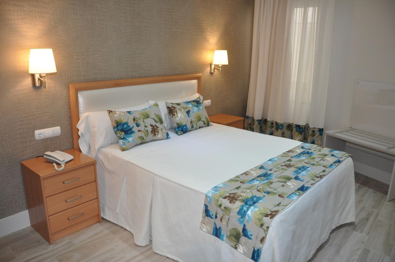 เซอร์โคเทล โฮเต็ล เซลู Hotel กอร์โดบา ภายนอก รูปภาพ