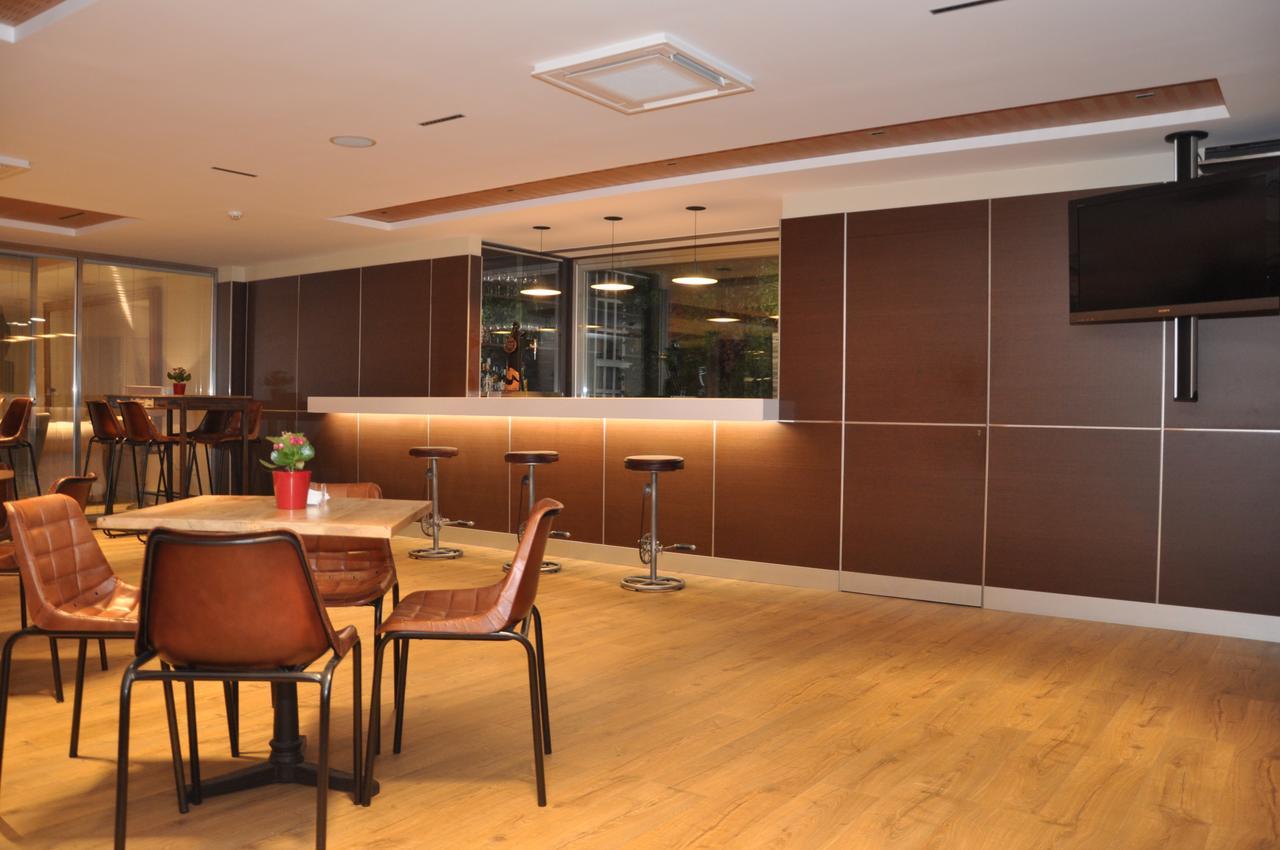 เซอร์โคเทล โฮเต็ล เซลู Hotel กอร์โดบา ภายนอก รูปภาพ