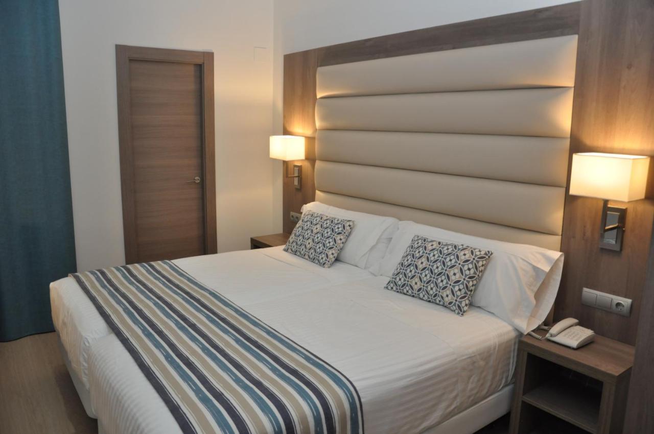 เซอร์โคเทล โฮเต็ล เซลู Hotel กอร์โดบา ภายนอก รูปภาพ