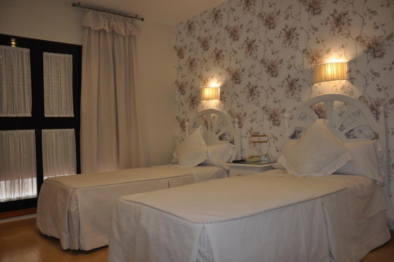 เซอร์โคเทล โฮเต็ล เซลู Hotel กอร์โดบา ภายนอก รูปภาพ